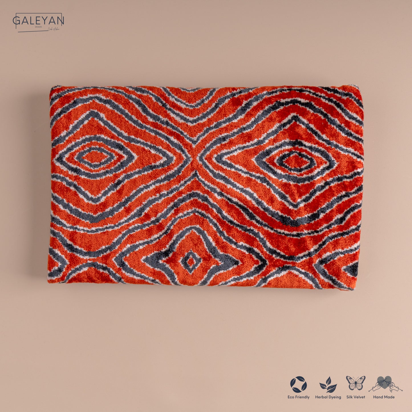 Silk Velvet Ikat Clutch – Red / Midnight Indigo