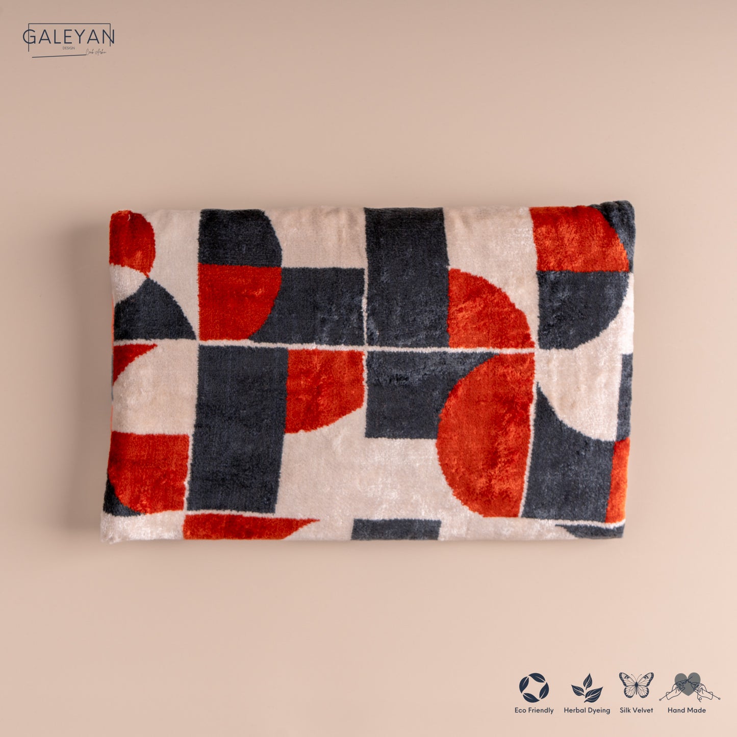 Silk Velvet Ikat Clutch – Off White / Red / Midnight Indigo