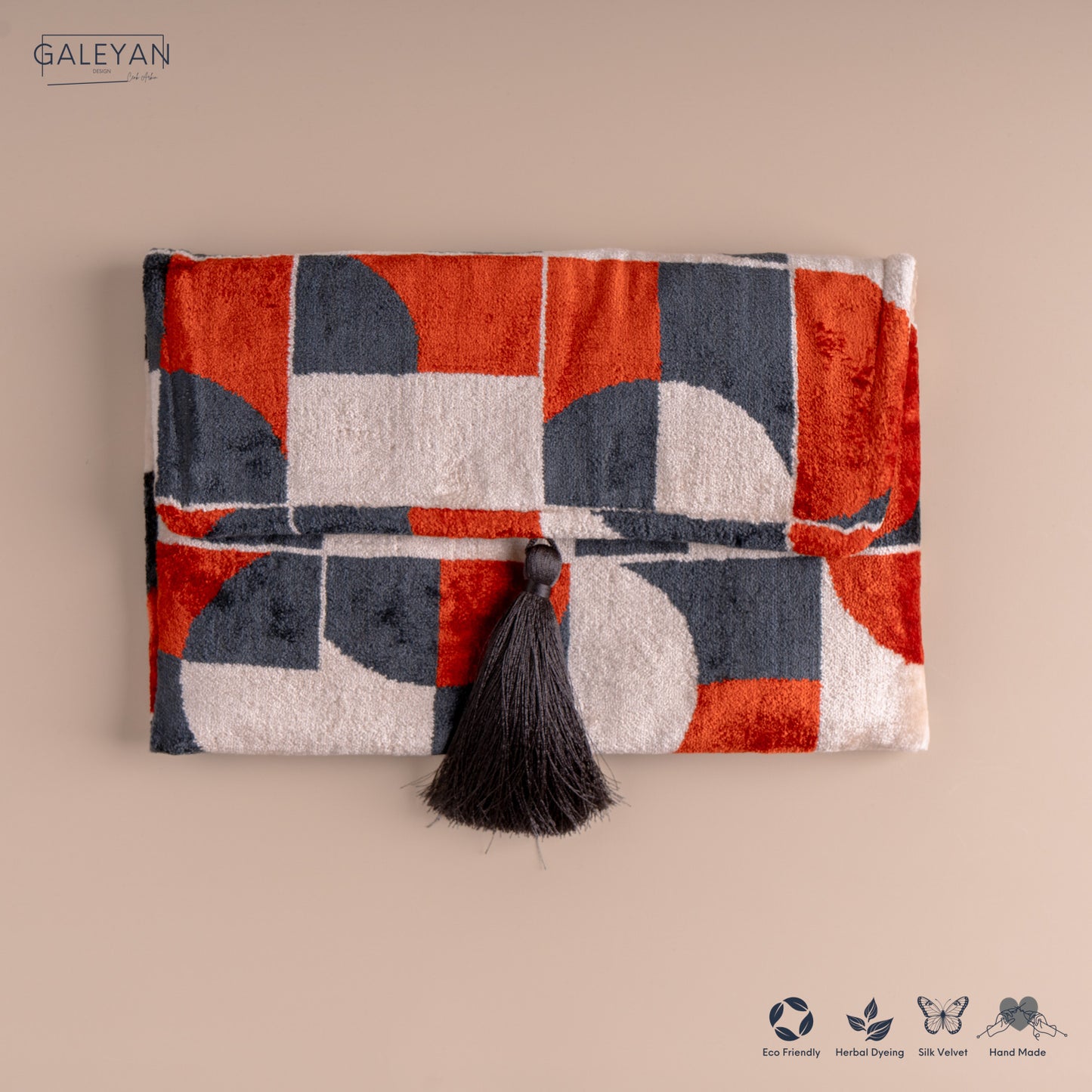Silk Velvet Ikat Clutch – Off White / Red / Midnight Indigo