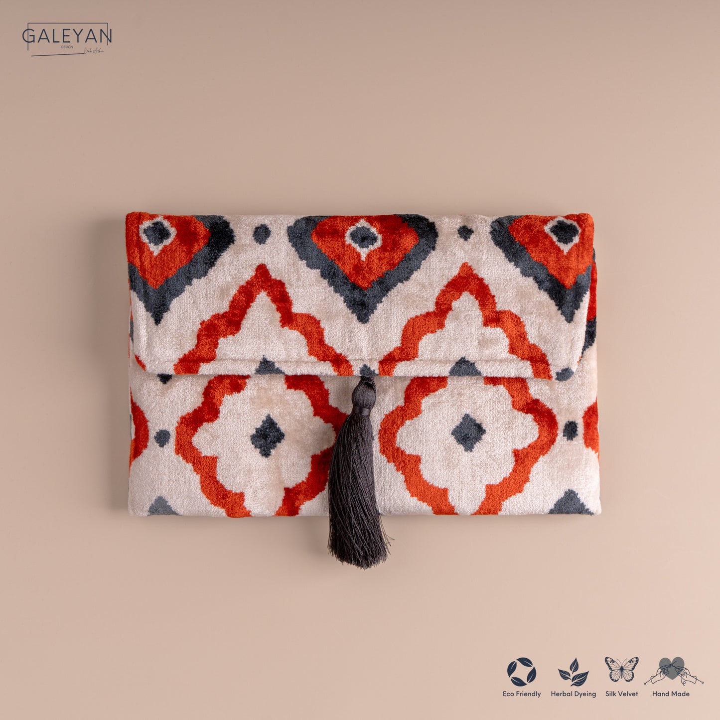 Silk Velvet Ikat Clutch – Off White / Red / Midnight Indigo