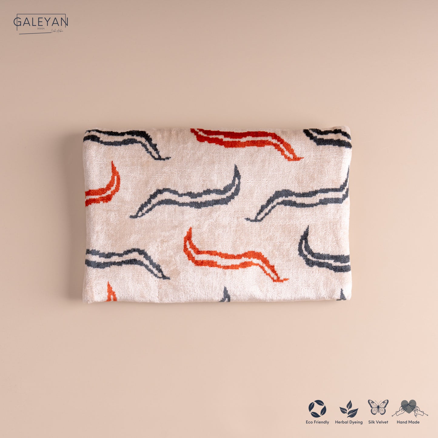 Silk Velvet Ikat Clutch – Off White / Red / Midnight Indigo