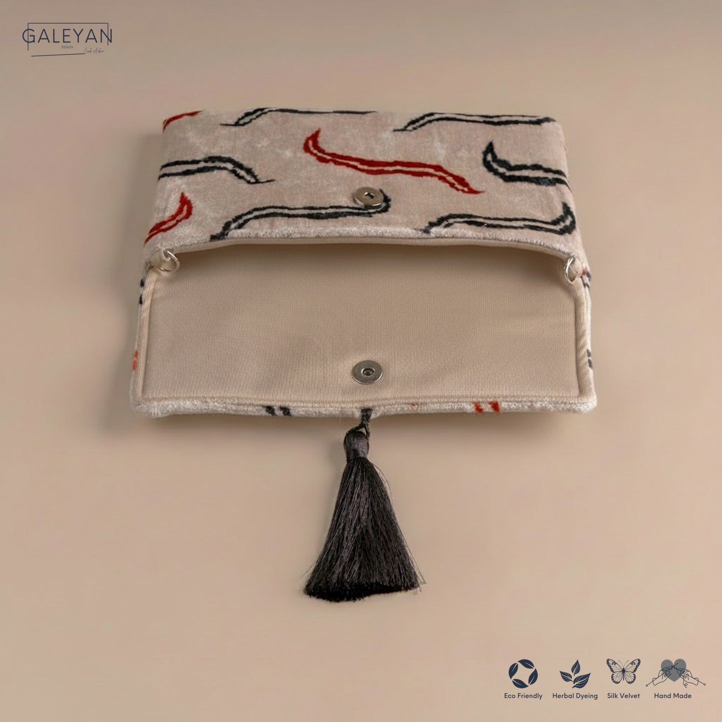 Silk Velvet Ikat Clutch – Off White / Red / Midnight Indigo