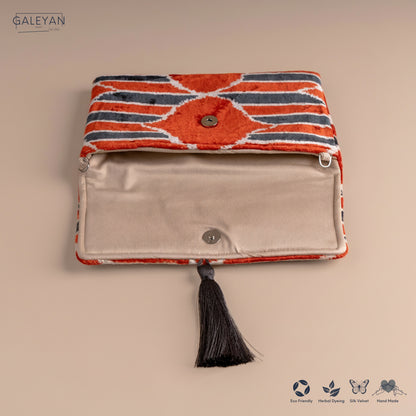 Silk Velvet Ikat Clutch – Off White / Red / Midnight Indigo