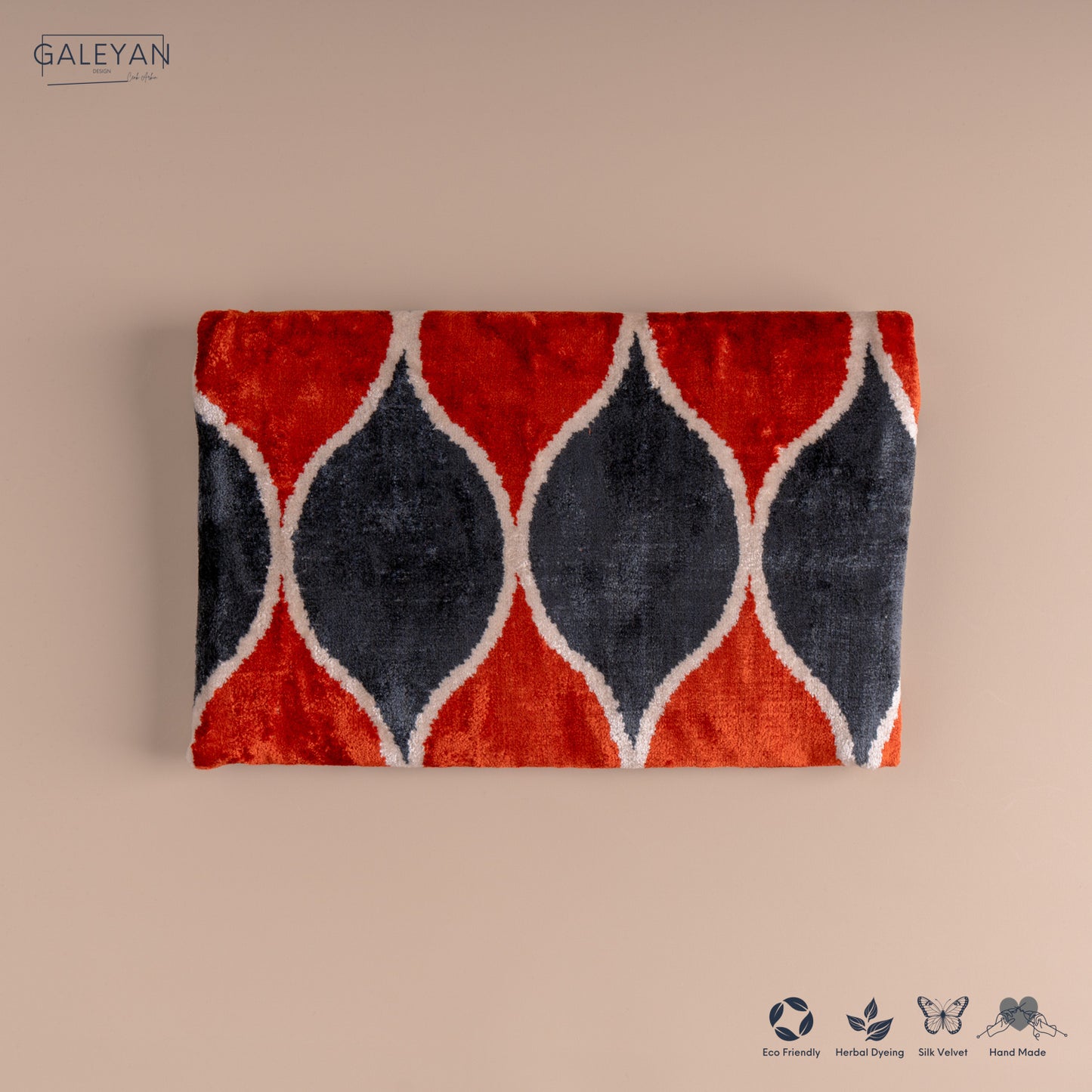 Silk Velvet Ikat Clutch – Off White / Red / Midnight Indigo