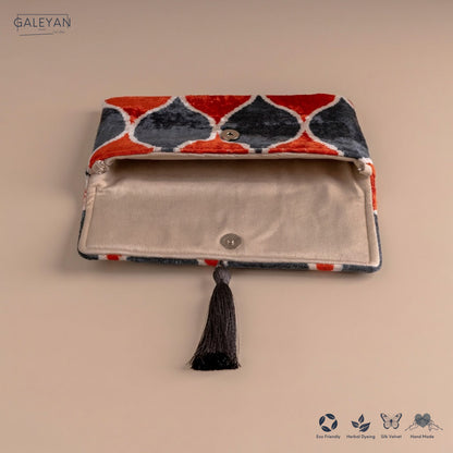 Silk Velvet Ikat Clutch – Off White / Red / Midnight Indigo