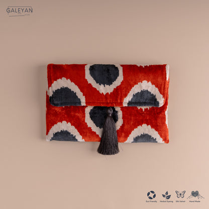 Silk Velvet Ikat Clutch – Off White / Red / Midnight Indigo