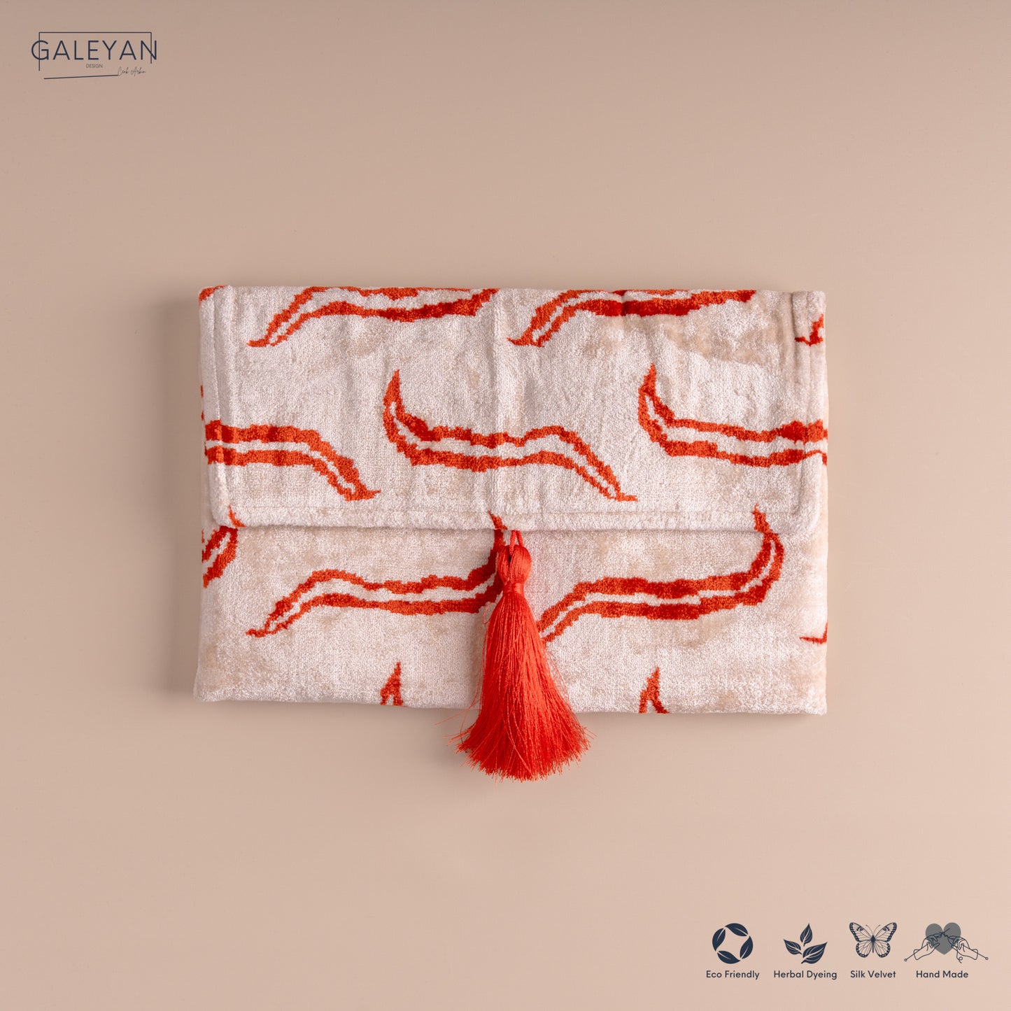 Silk Velvet Ikat Clutch – Off White / Red
