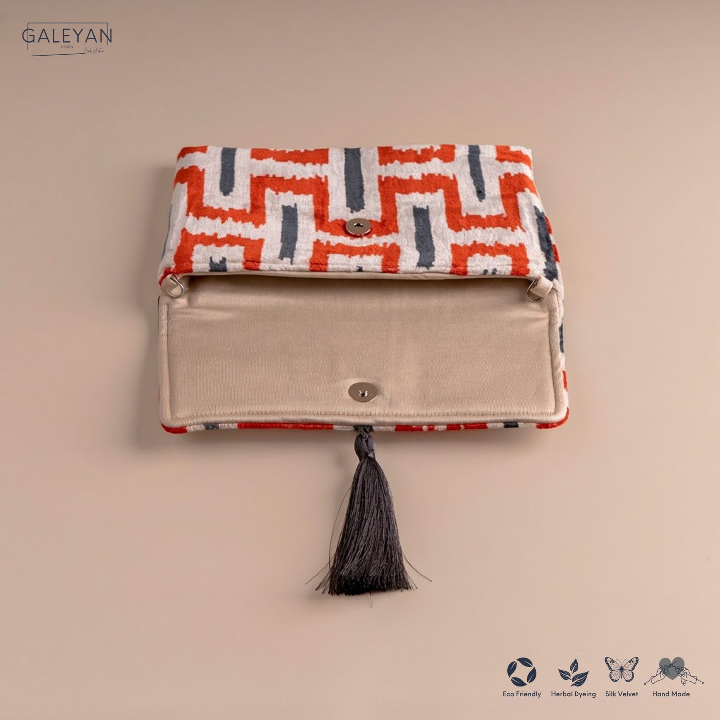 Silk Velvet Ikat Clutch – Off White / Red / Midnight Indigo