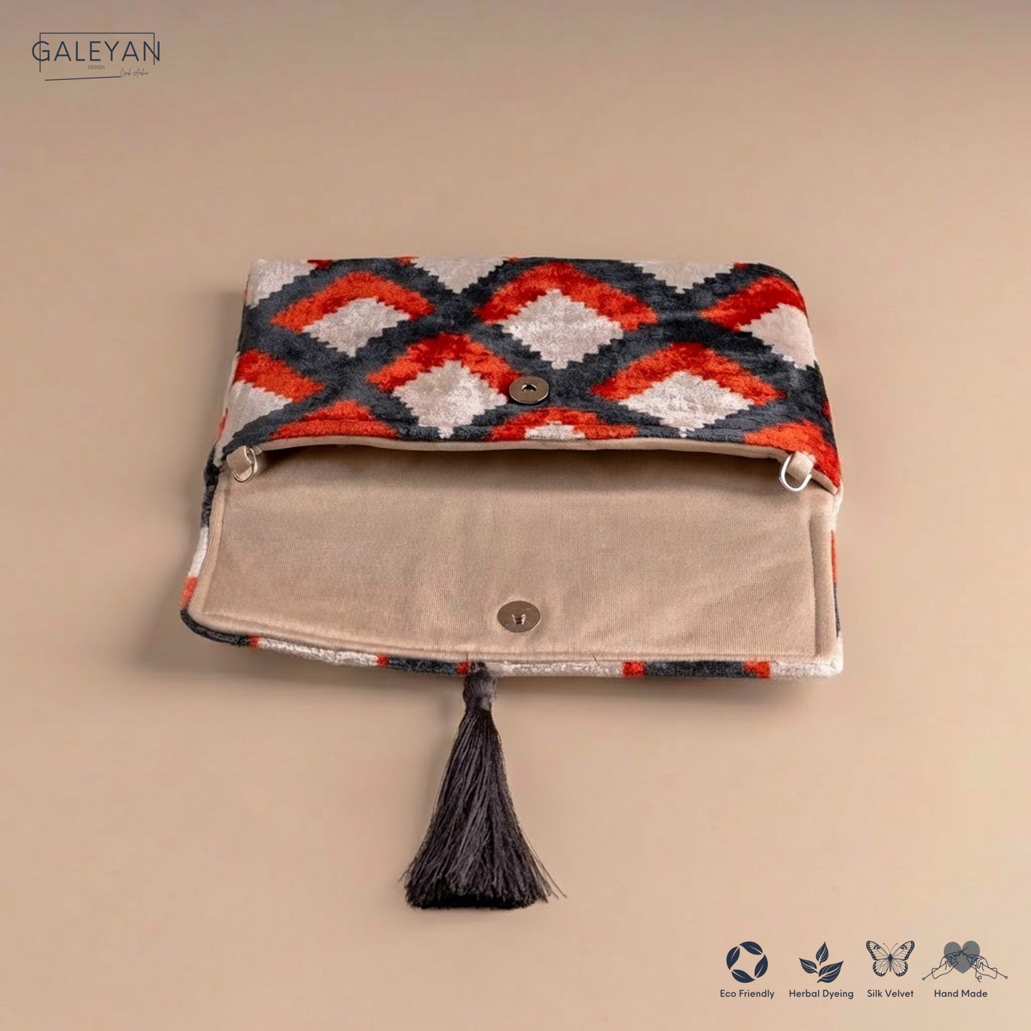 Silk Velvet Ikat Clutch – Off White / Red / Midnight Indigo