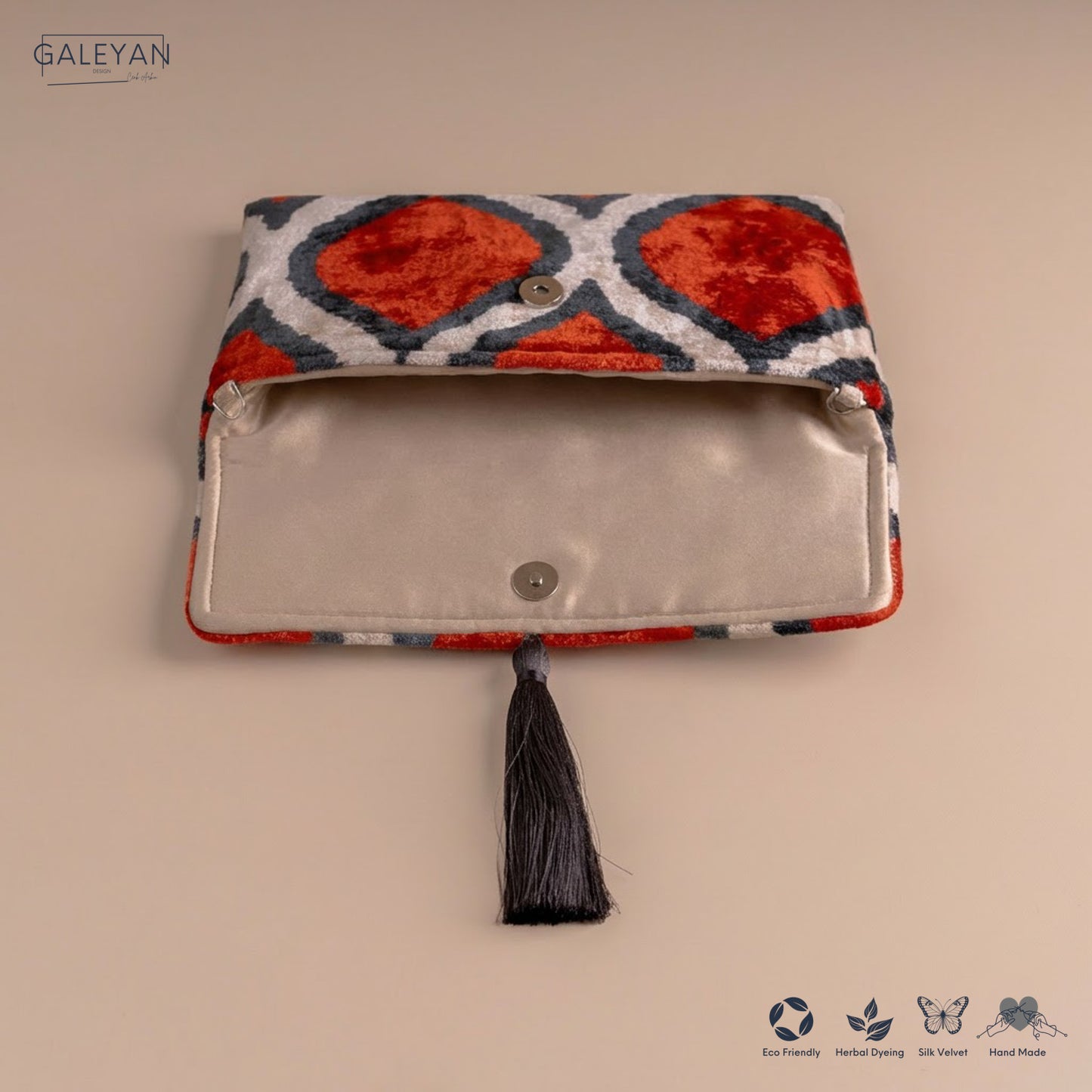 Silk Velvet Ikat Clutch – Off White / Red / Midnight Indigo