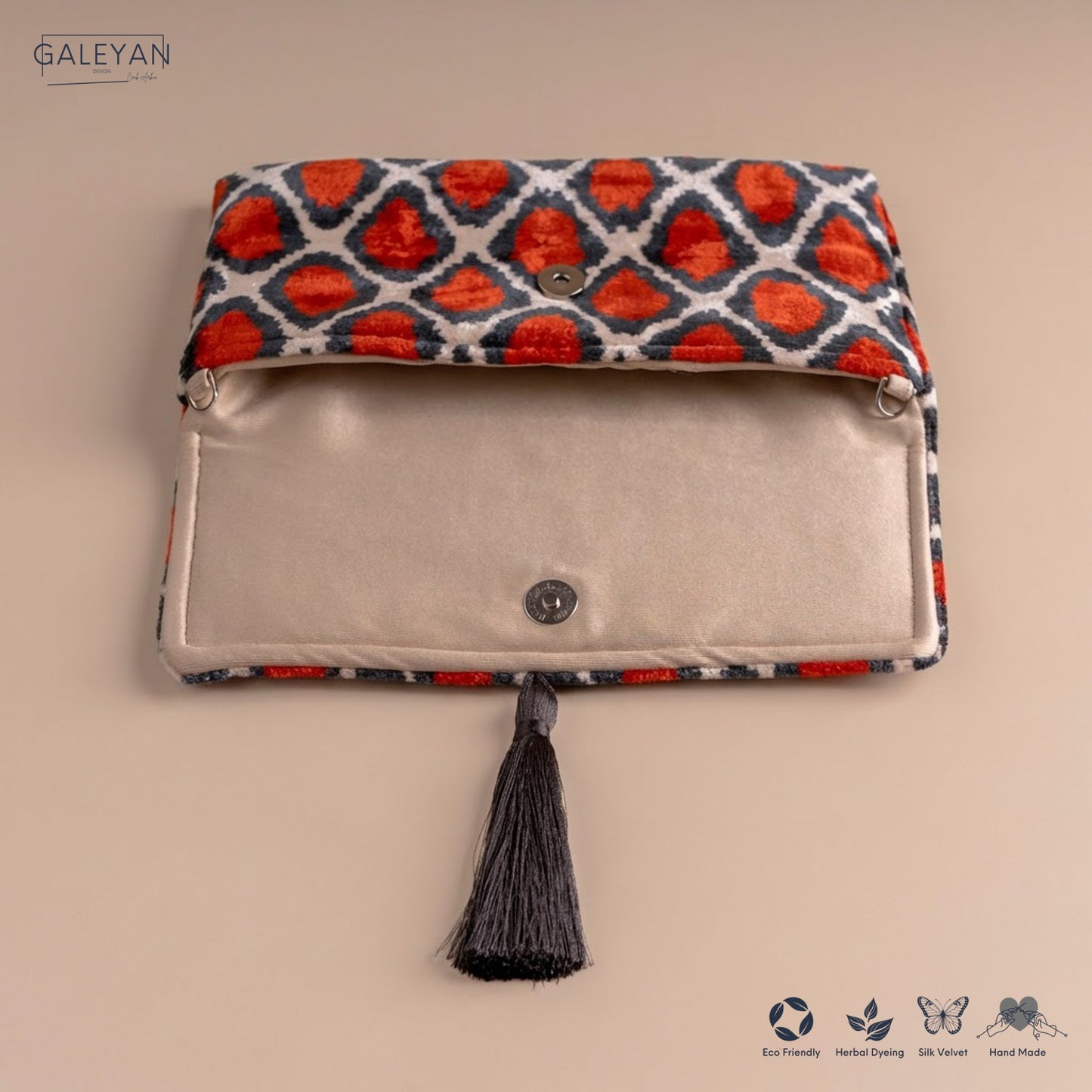 Silk Velvet Ikat Clutch – Off White / Red / Midnight Indigo
