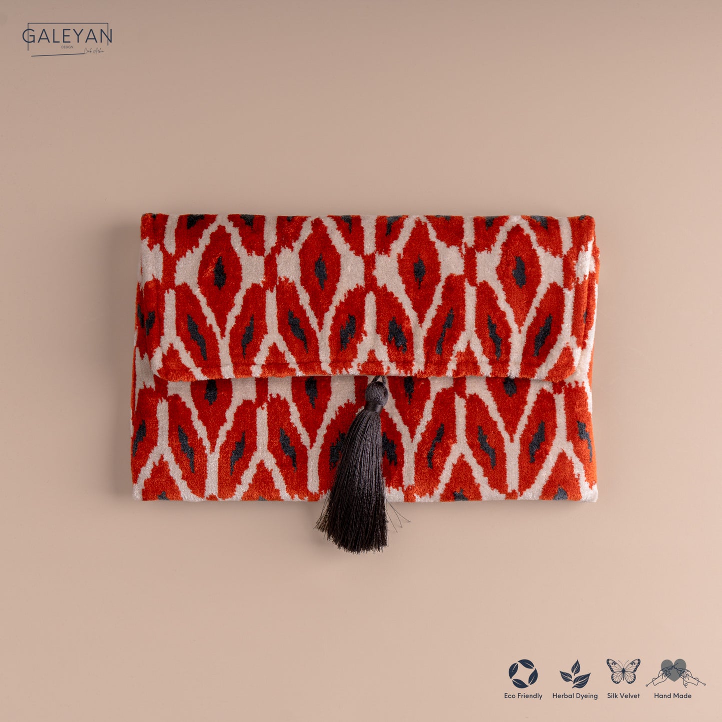 Silk Velvet Ikat Clutch – Off White / Red / Midnight Indigo