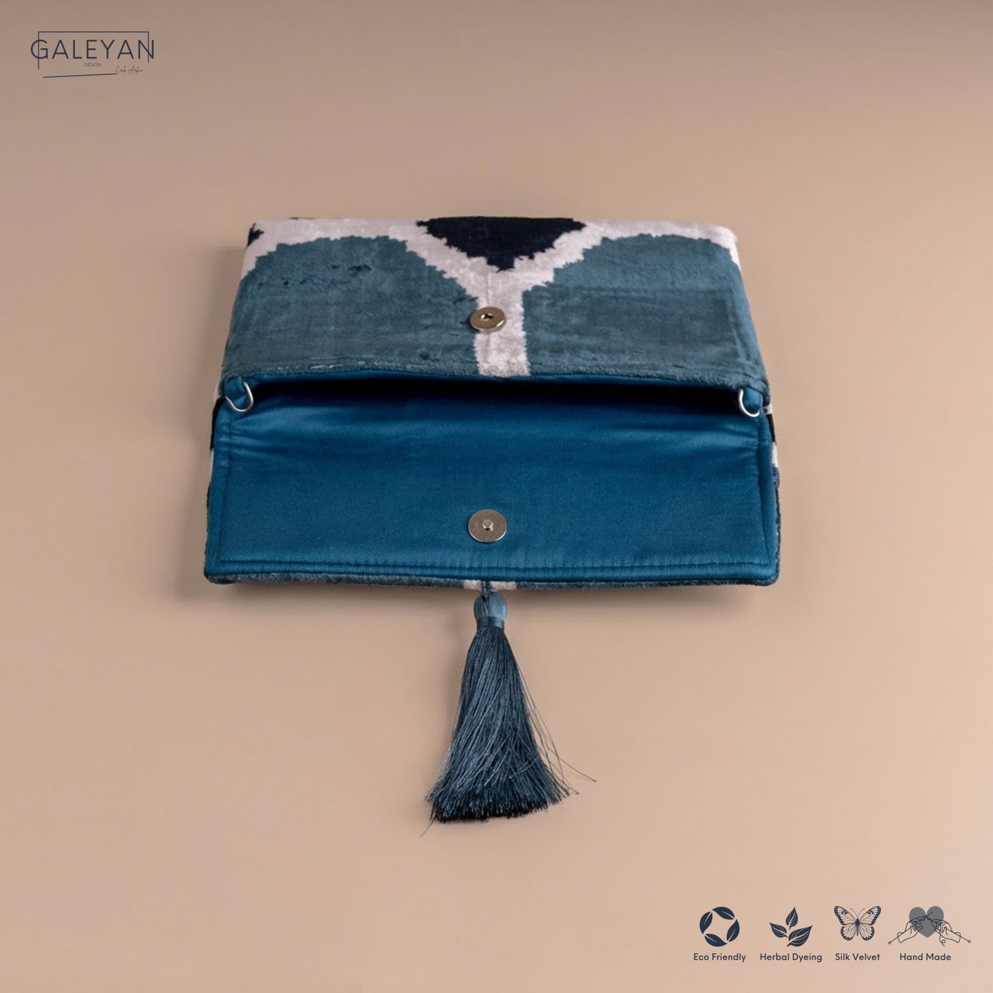 Silk Velvet Ikat Clutch – Off White / Turquoise / Midnight Indigo