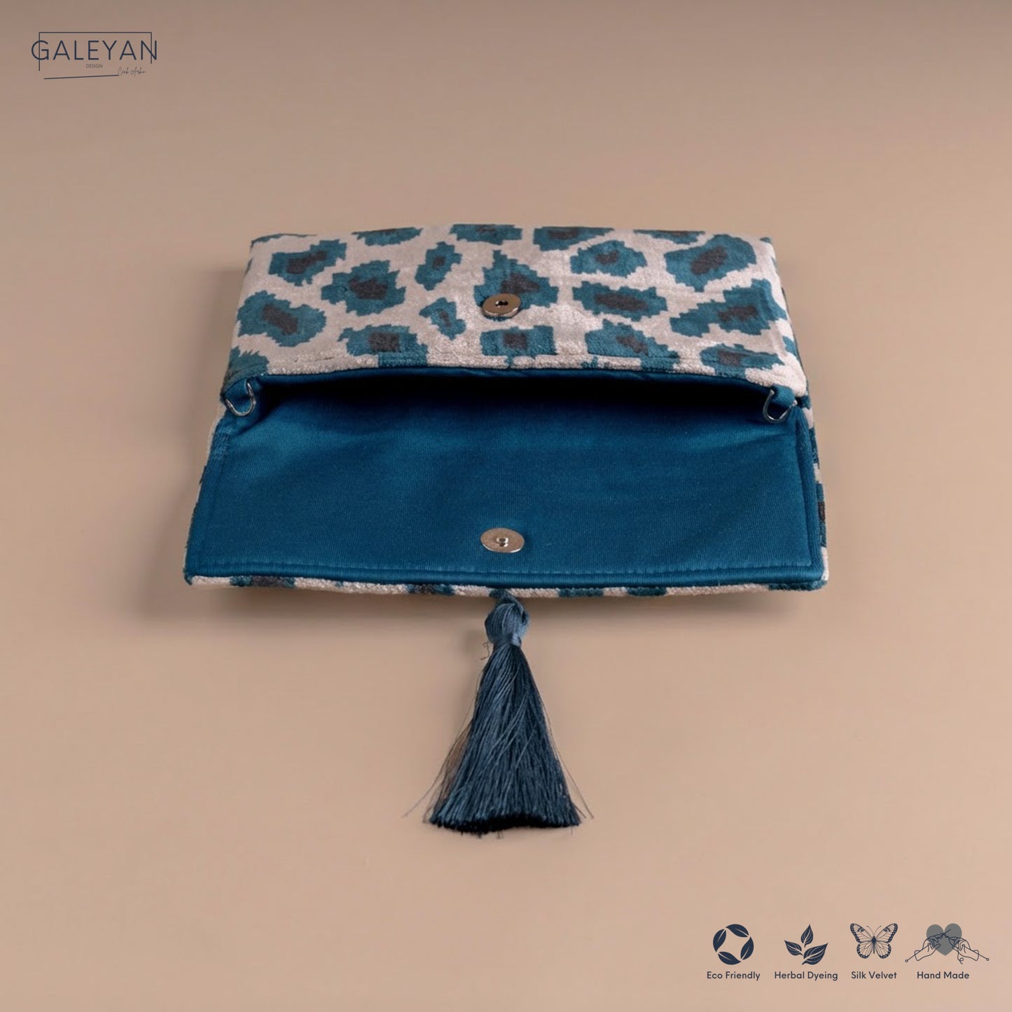 Silk Velvet Ikat Clutch – Off White / Turquoise / Midnight Indigo