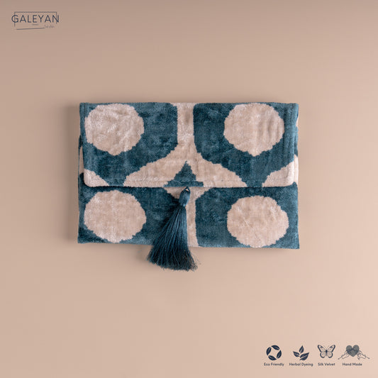 Silk Velvet Ikat Clutch – Off White / Turquoise