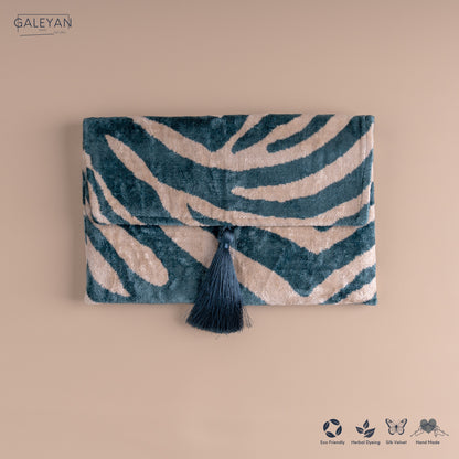 Silk Velvet Ikat Clutch – Off White / Turquoise