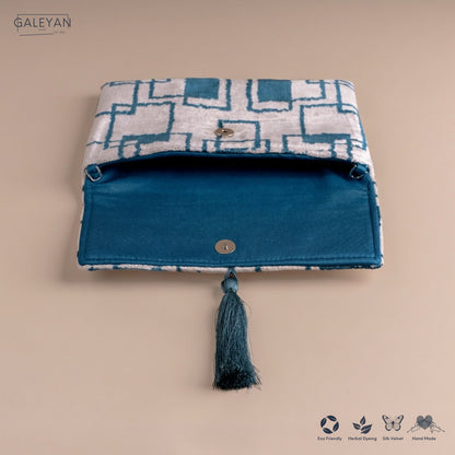Silk Velvet Ikat Clutch – Off White / Turquoise
