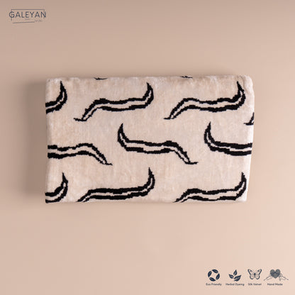Silk Velvet Ikat Clutch – Off White / Black