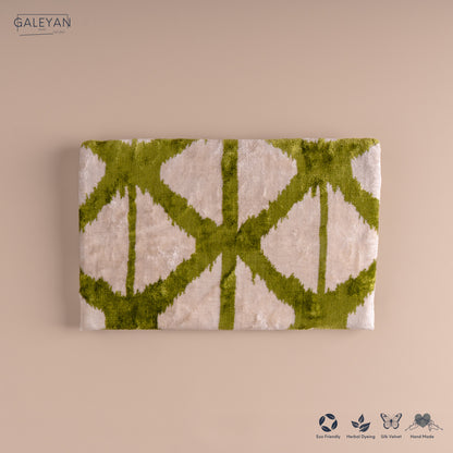 Silk Velvet Ikat Clutch – Off White / Pistachio Green