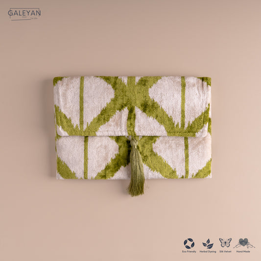 Silk Velvet Ikat Clutch – Off White / Pistachio Green