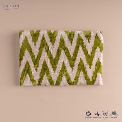 Silk Velvet Ikat Clutch – Off White / Pistachio Green