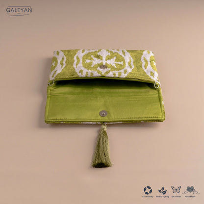 Silk Velvet Ikat Clutch – Off White / Pistachio Green