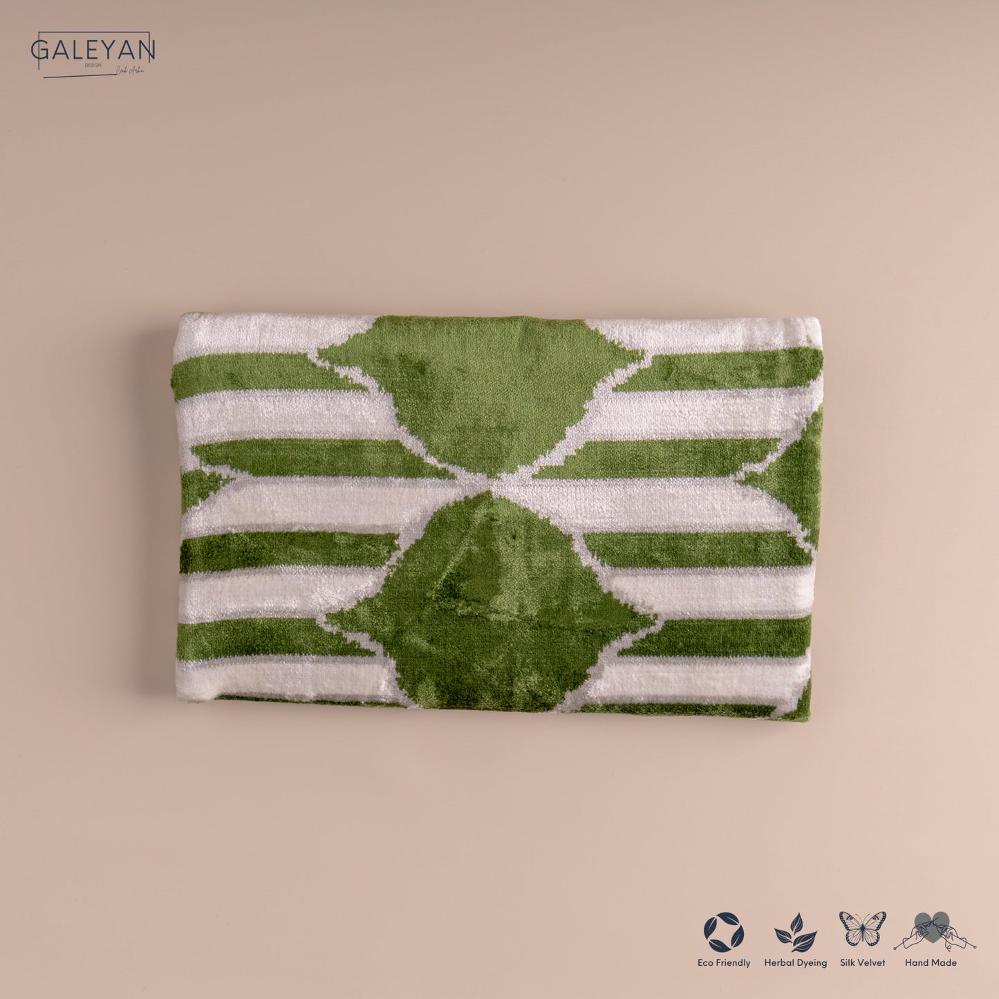 Silk Velvet Ikat Clutch – Off White / Green