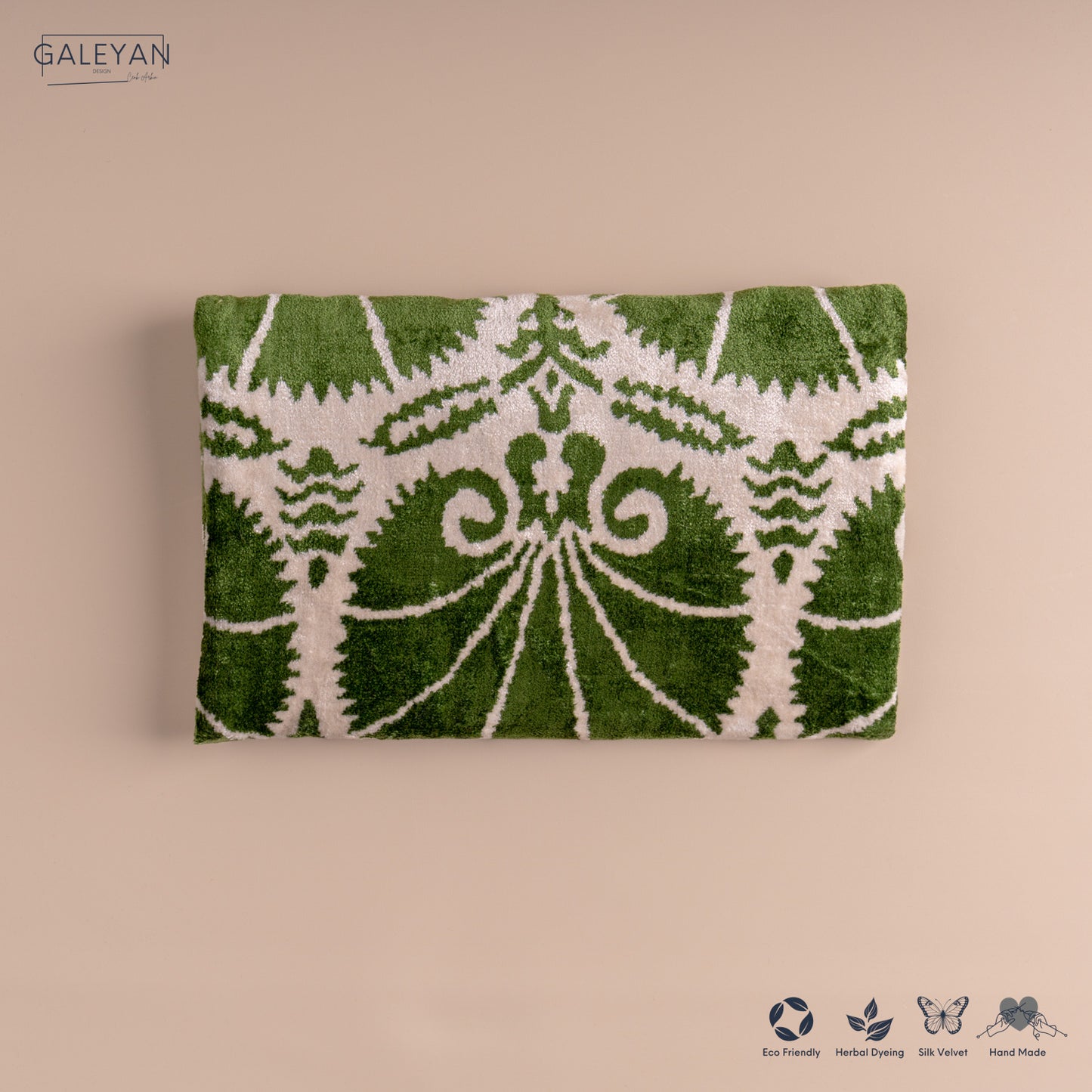 Silk Velvet Ikat Clutch – Off White / Green