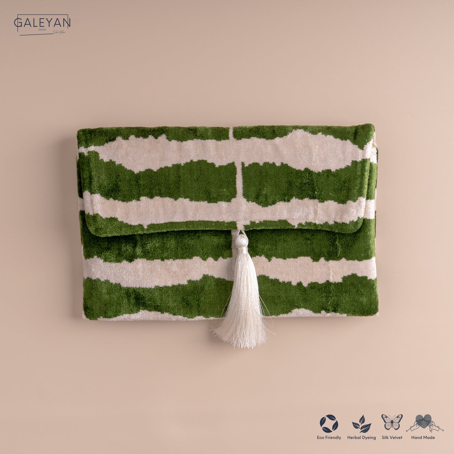 Silk Velvet Ikat Clutch – Off White / Green
