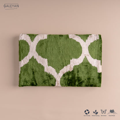 Silk Velvet Ikat Clutch – Off White / Green