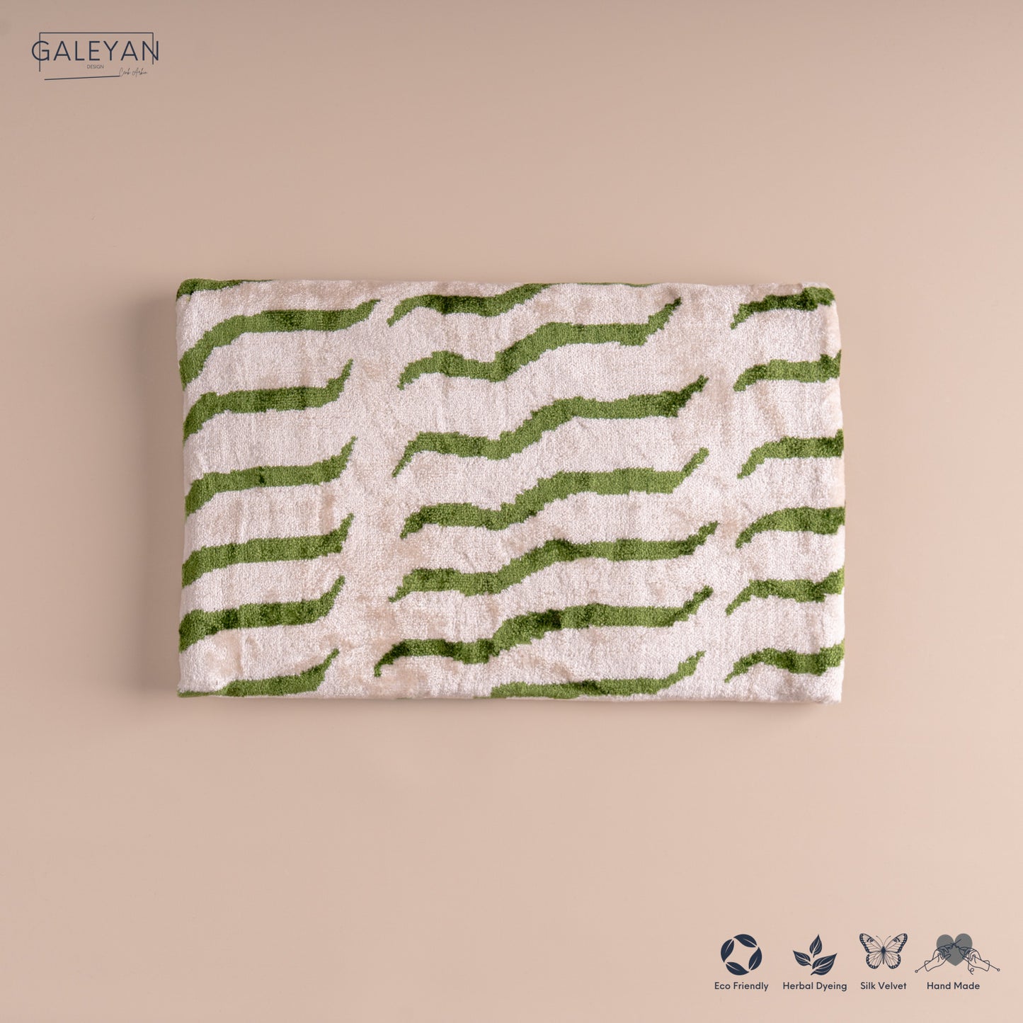 Silk Velvet Ikat Clutch – Off White / Green