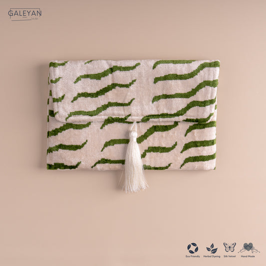 Silk Velvet Ikat Clutch – Off White / Green