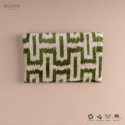 Silk Velvet Ikat Clutch – Off White / Green