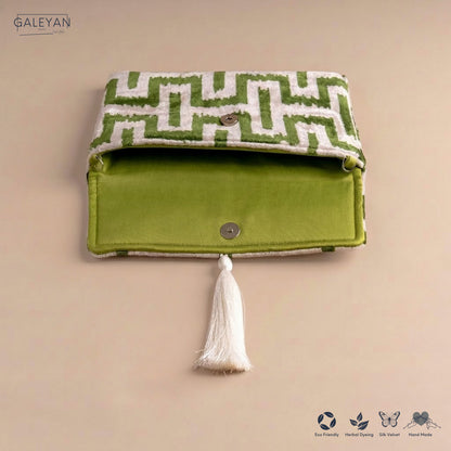 Silk Velvet Ikat Clutch – Off White / Green
