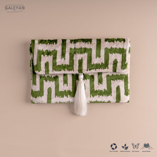 Silk Velvet Ikat Clutch – Off White / Green