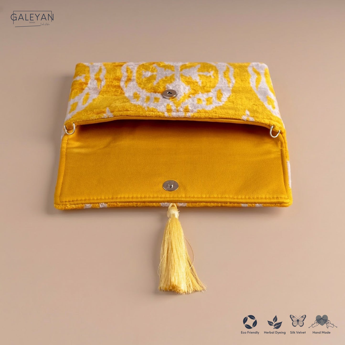 Silk Velvet Ikat Clutch – Off White / Yellow