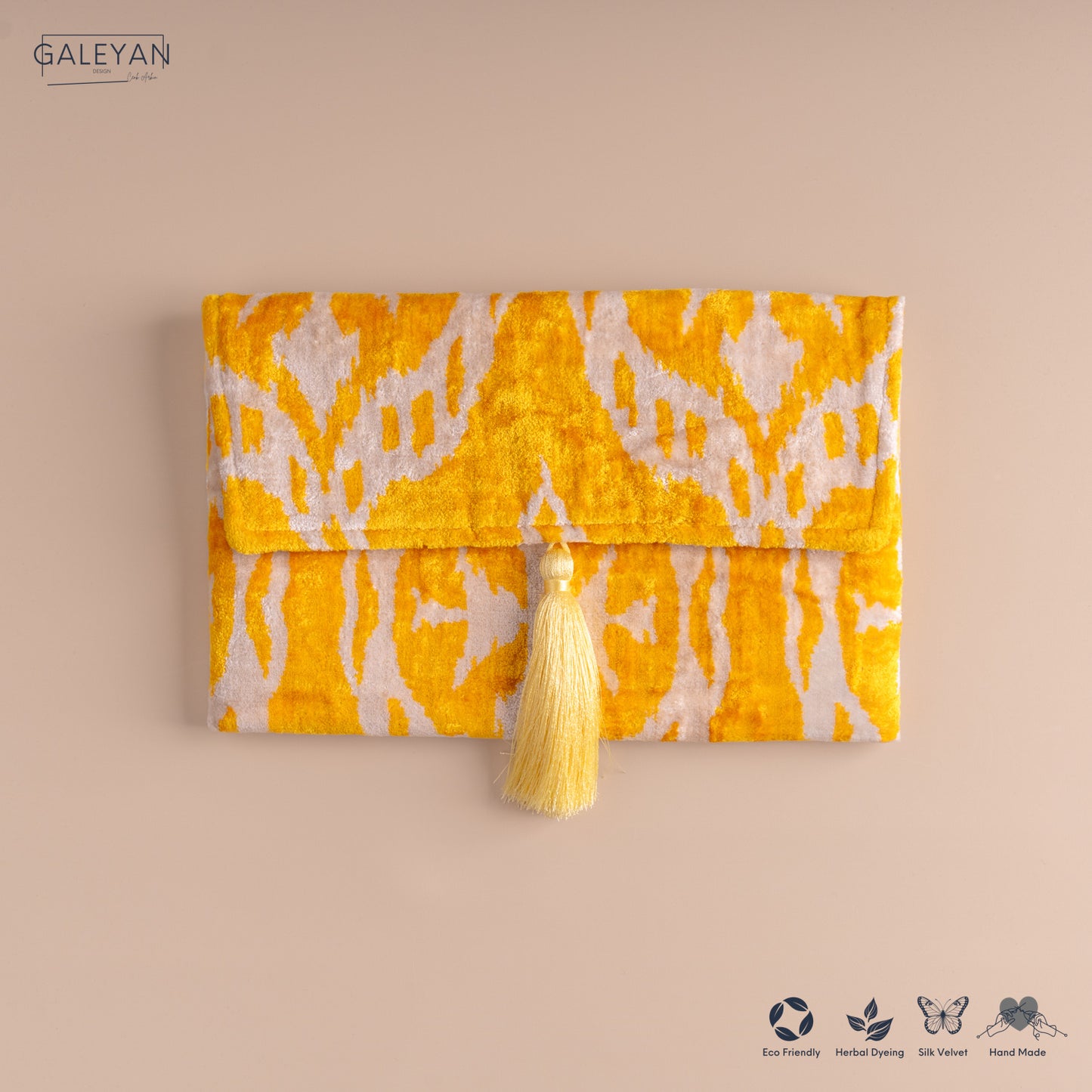 Silk Velvet Ikat Clutch – Off White / Yellow