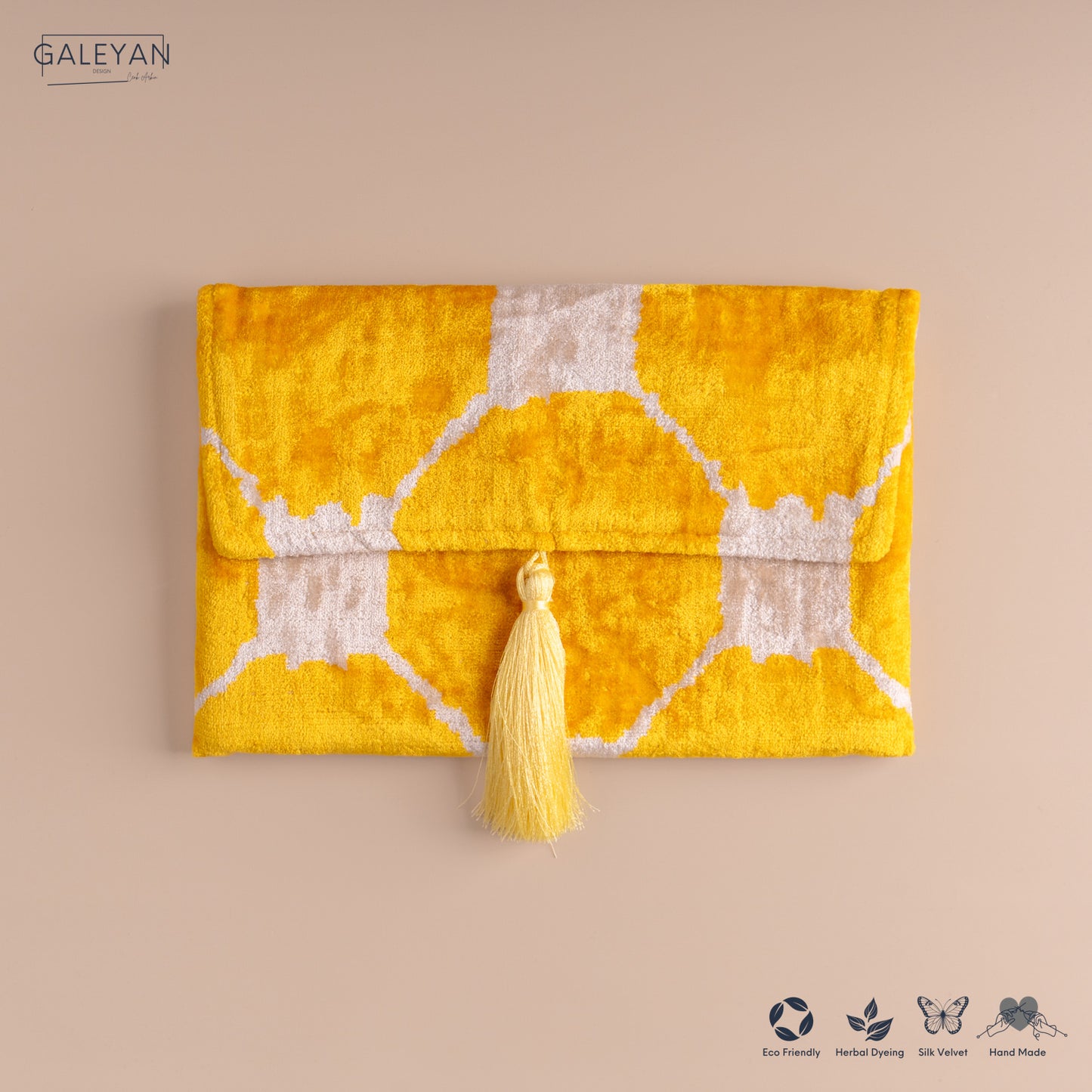 Silk Velvet Ikat Clutch – Off White / Yellow