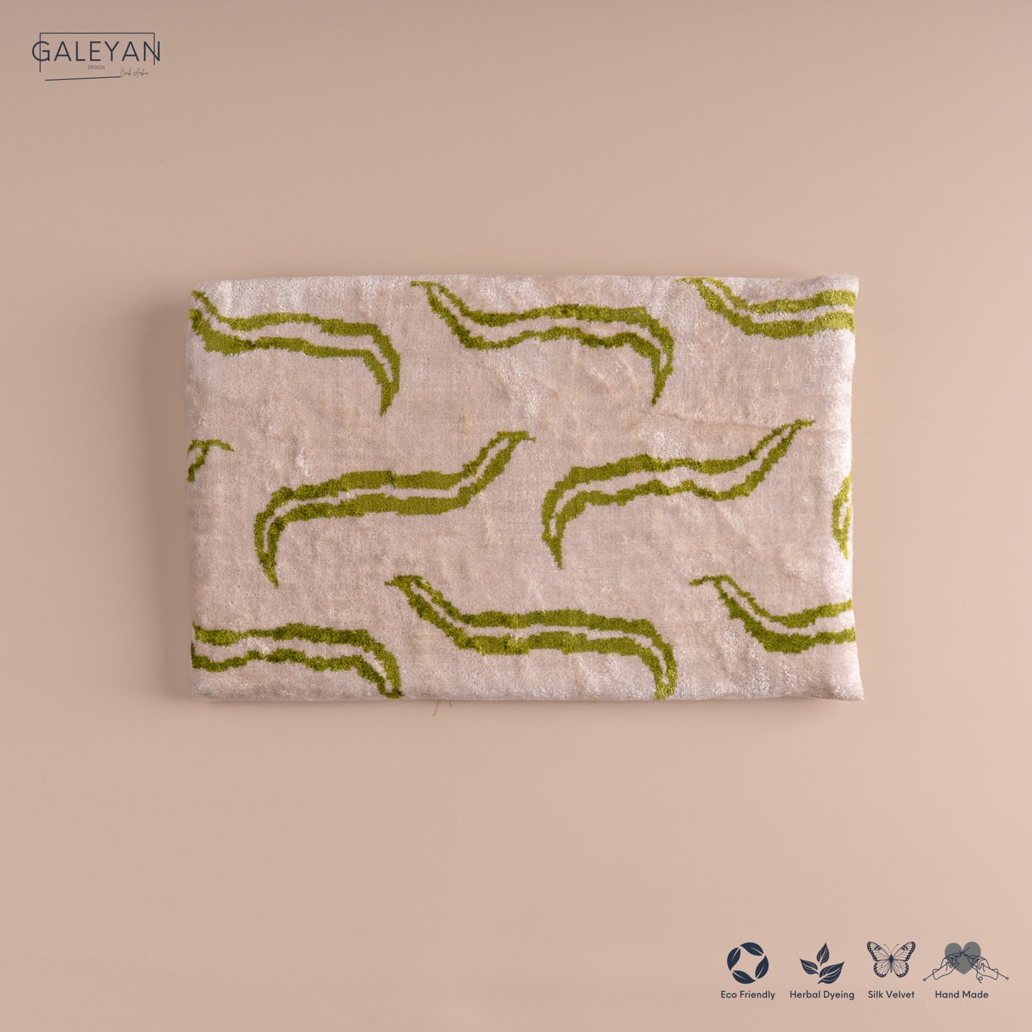 Silk Velvet Ikat Clutch – Off White / Pistachio Green