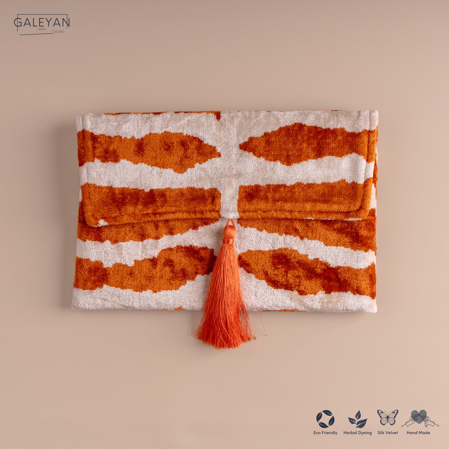 Silk Velvet Ikat Clutch – Off White / Amber