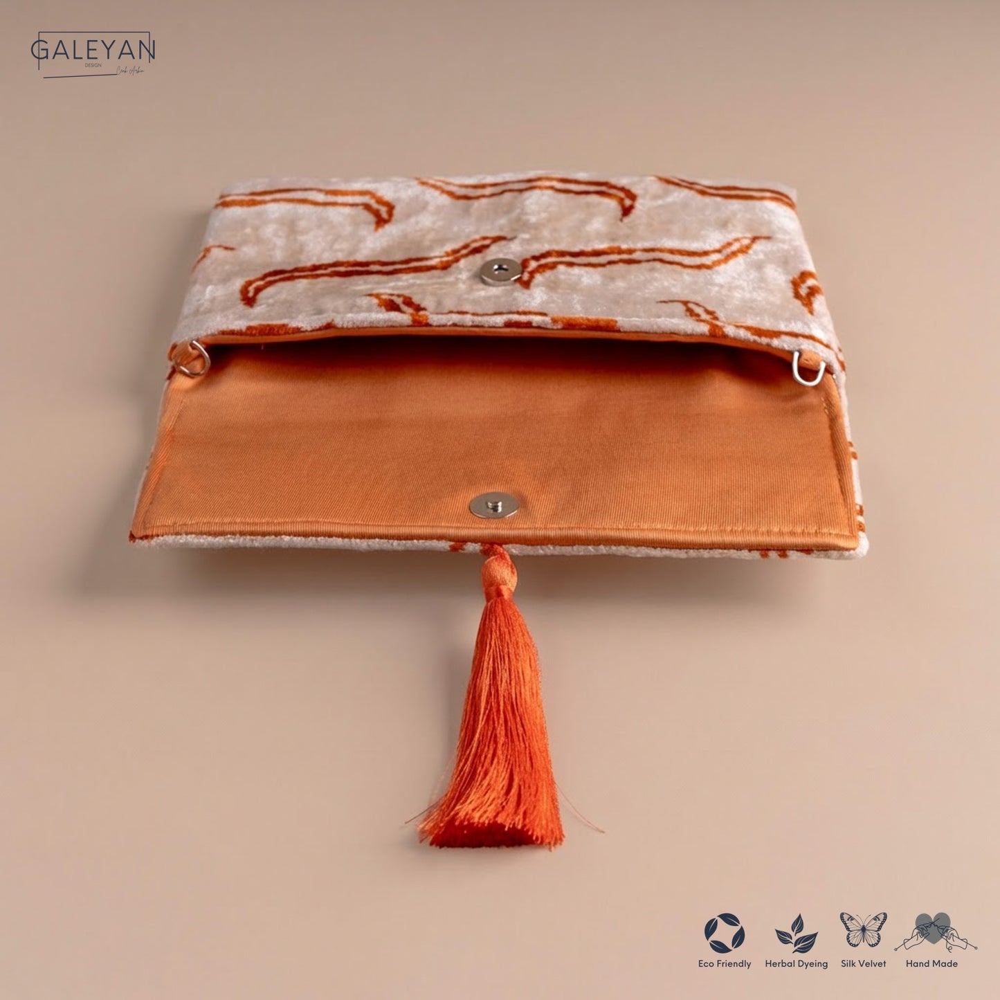 Silk Velvet Ikat Clutch – Off White / Amber