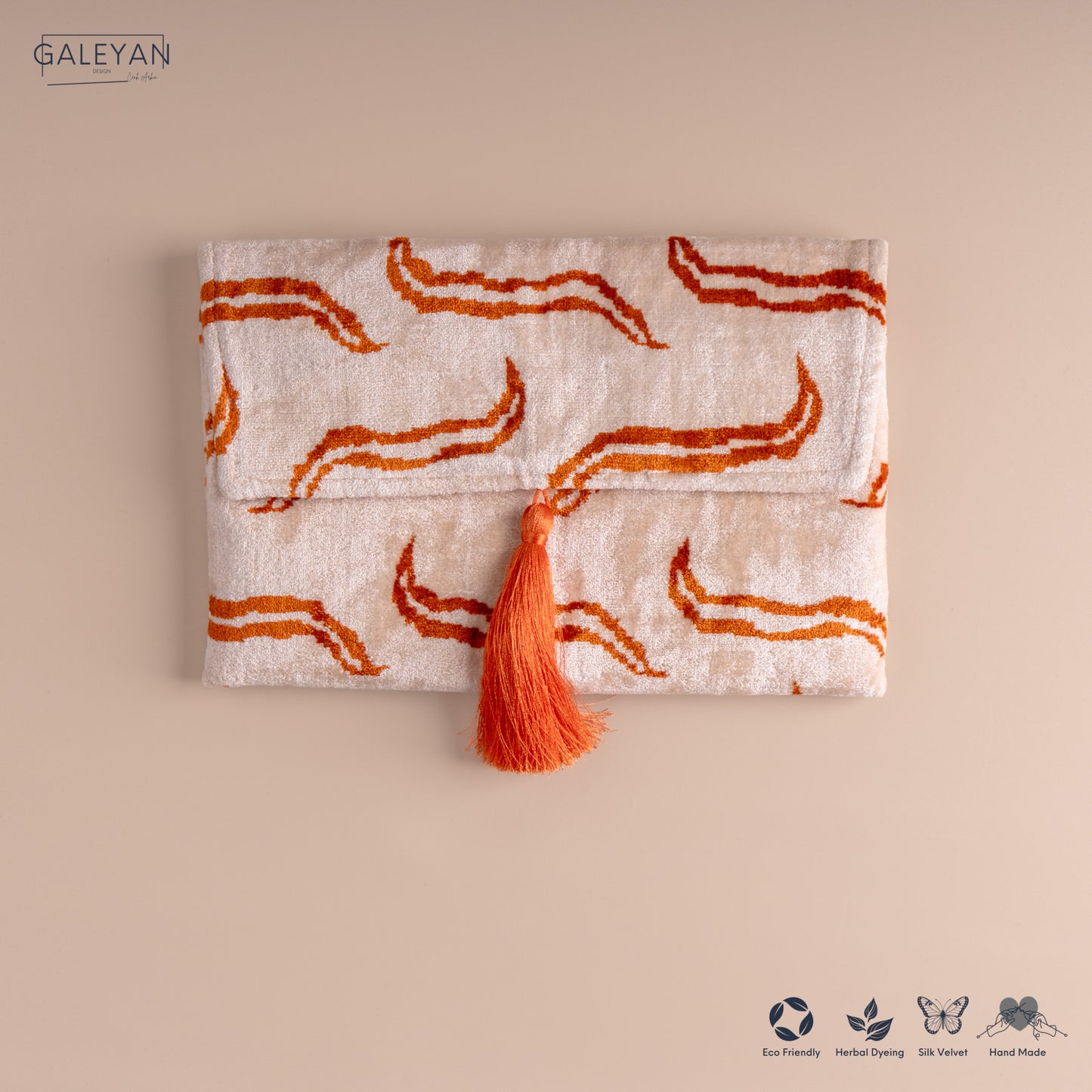 Silk Velvet Ikat Clutch – Off White / Amber
