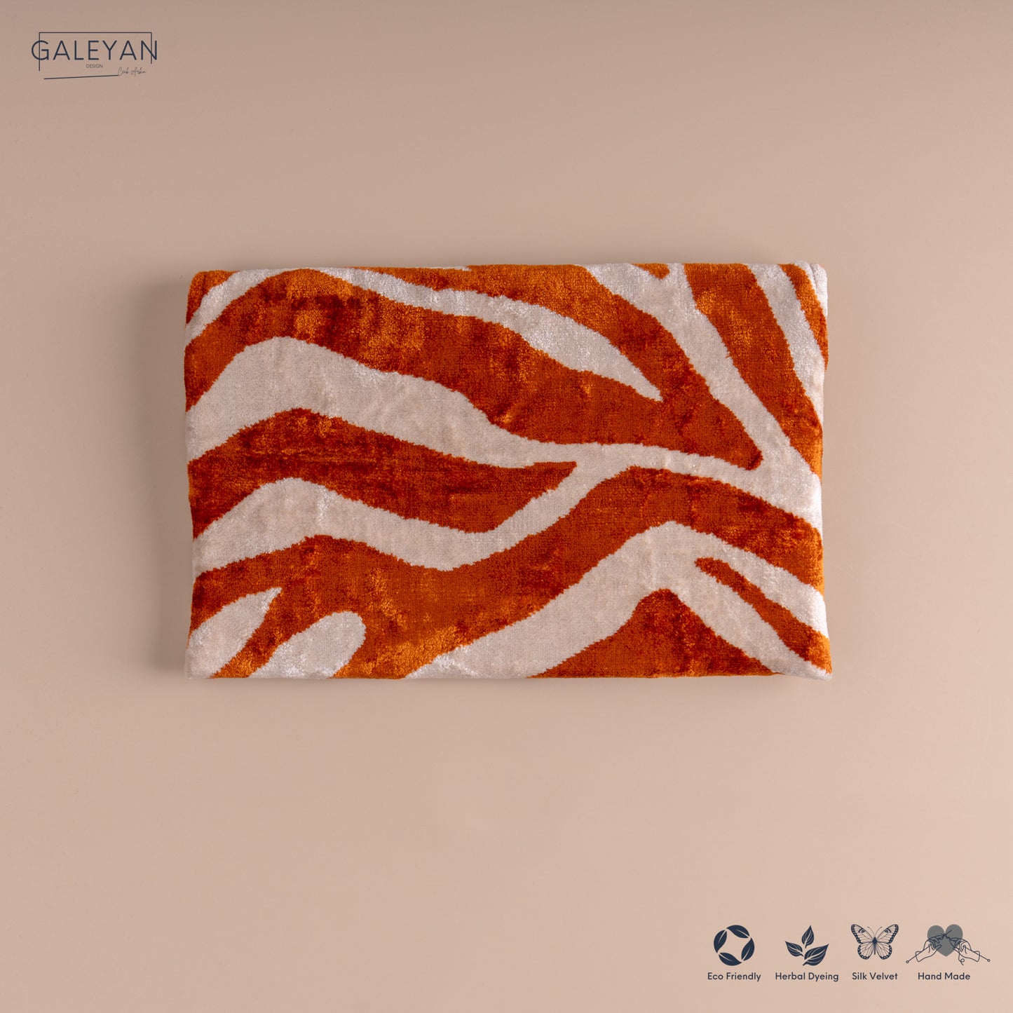 Silk Velvet Ikat Clutch – Off White / Amber