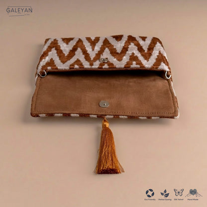 Silk Velvet Ikat Clutch – Off White / Brown