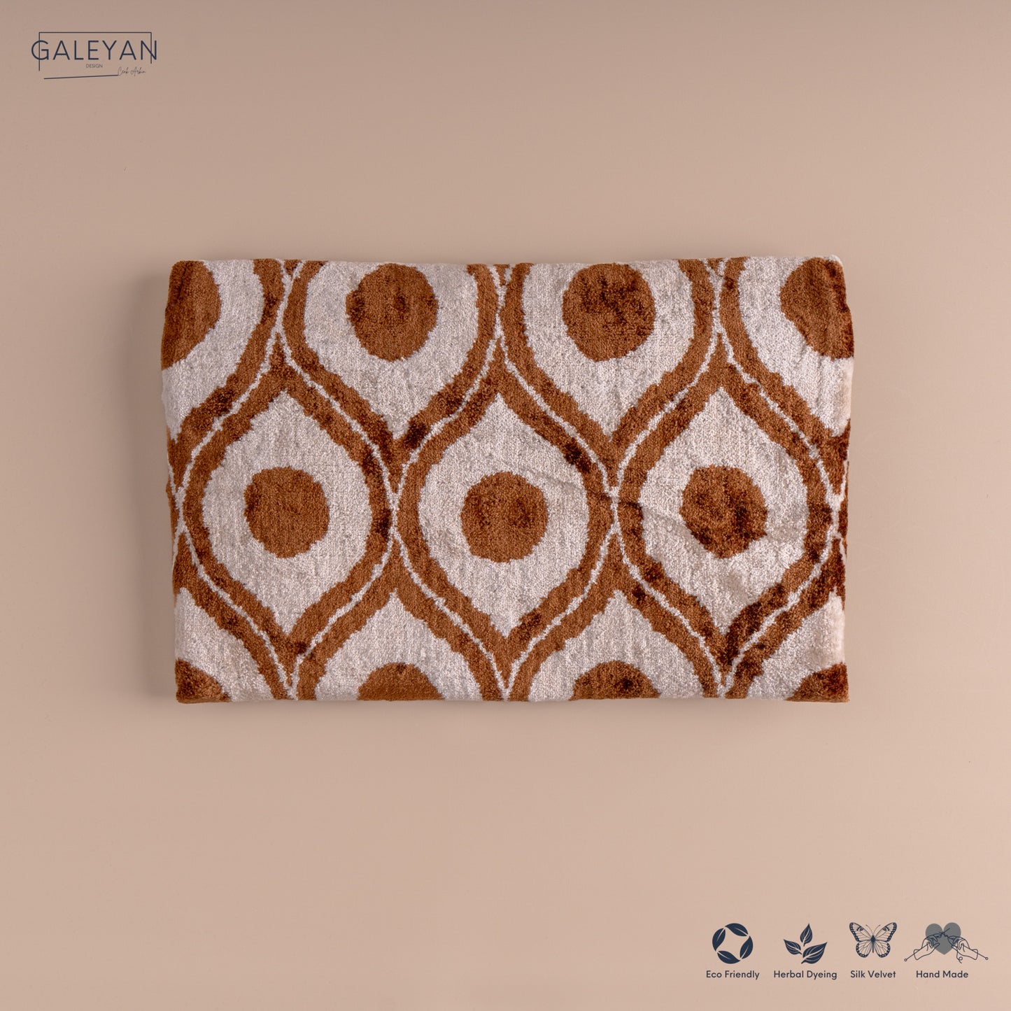 Silk Velvet Ikat Clutch – Off White / Brown