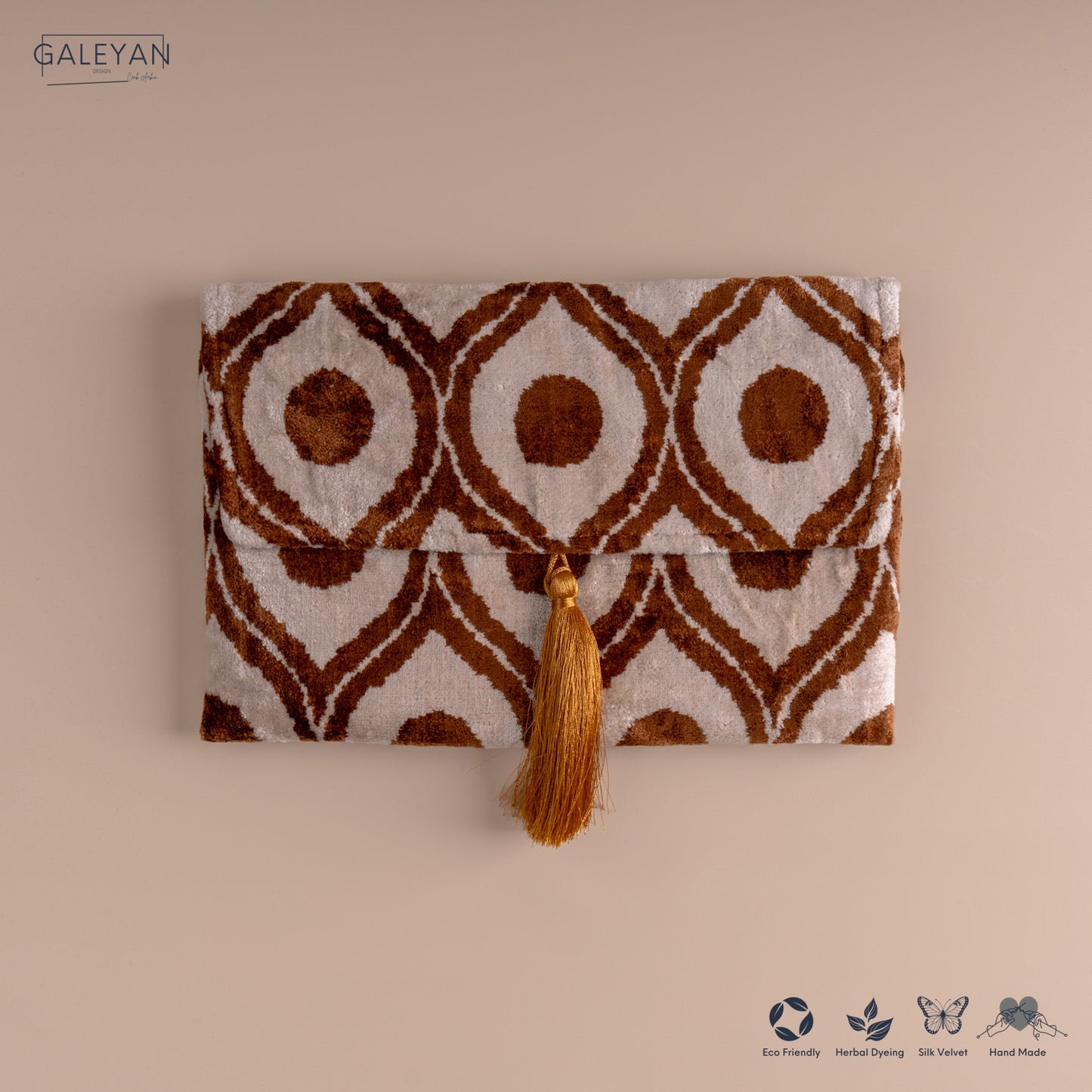 Silk Velvet Ikat Clutch – Off White / Brown