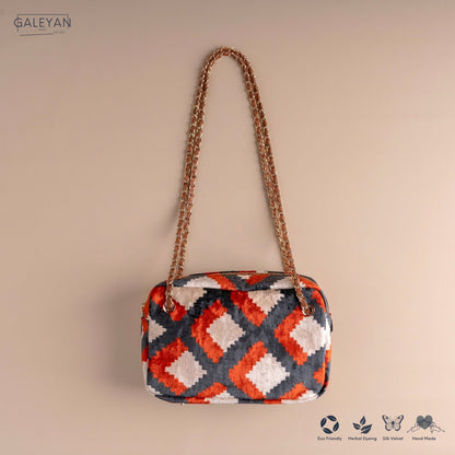Silk Velvet Ikat Shoulder Bag – Off White / Red / Midnight Indigo