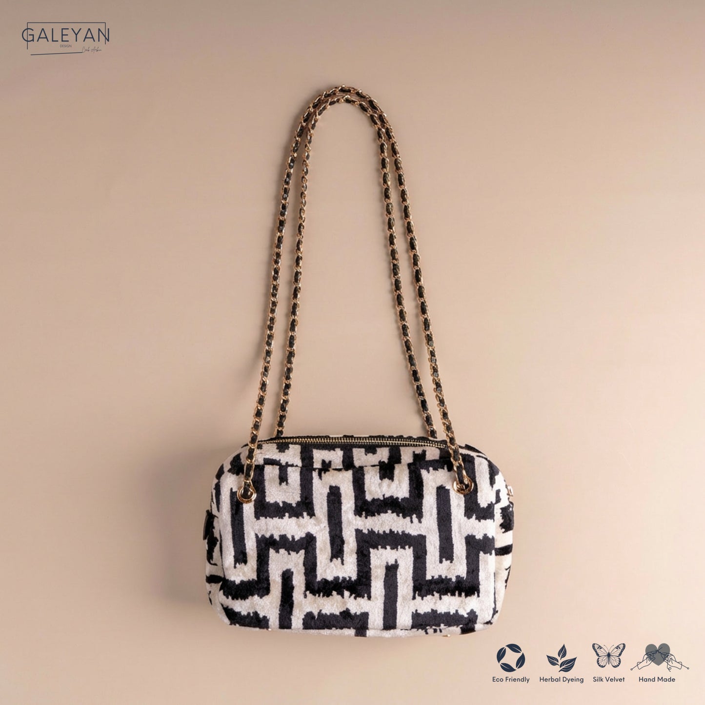 Silk Velvet Ikat Shoulder Bag – Off White / Black