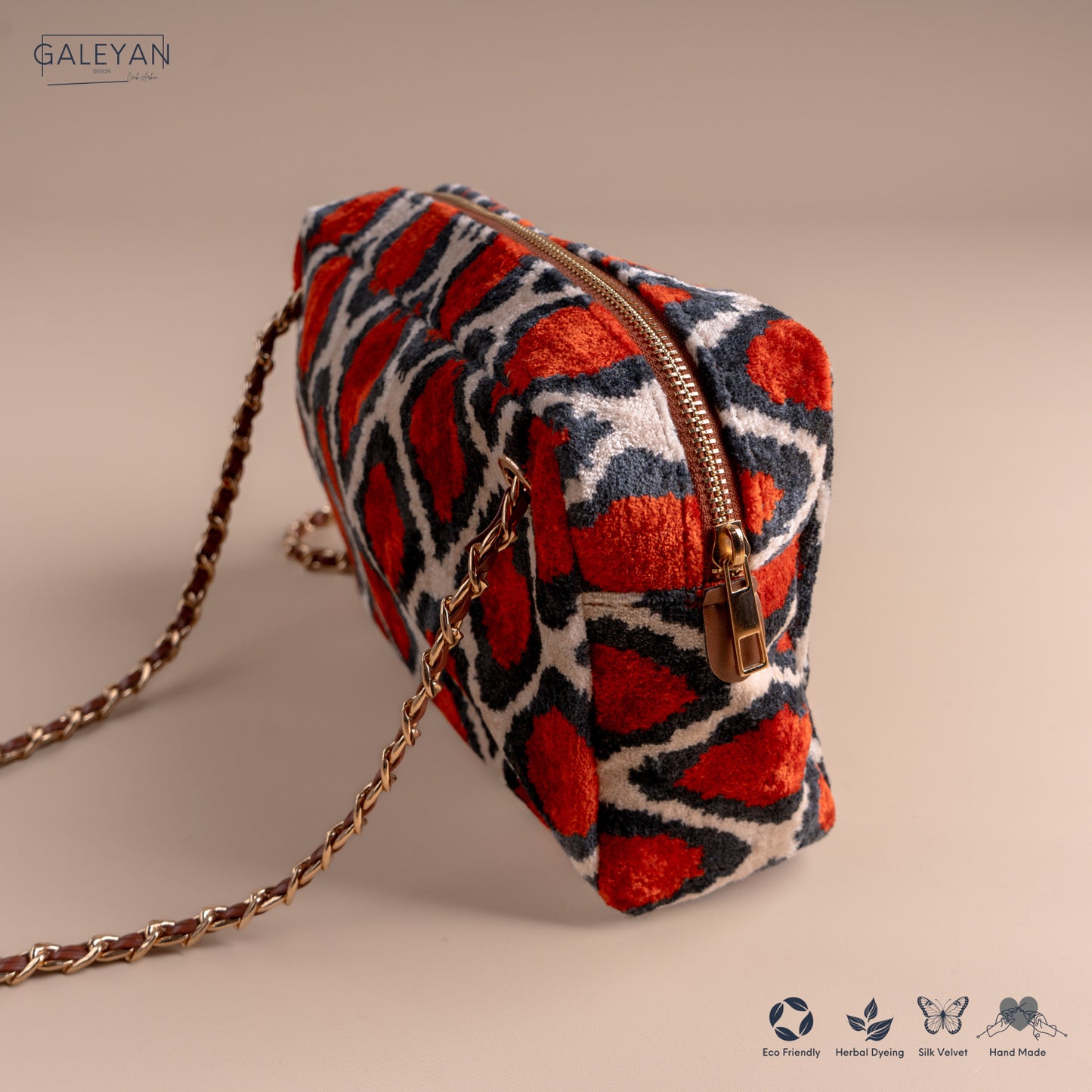 Silk Velvet Ikat Shoulder Bag – Off White / Red / Midnight Indigo