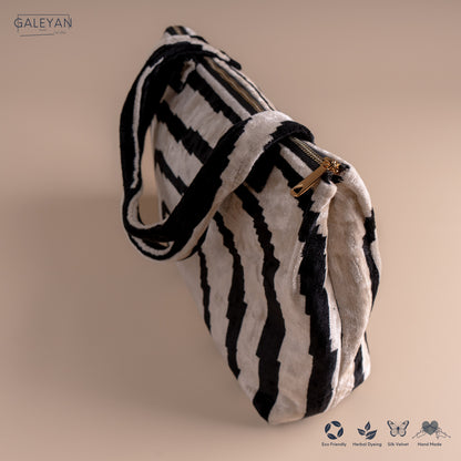 Silk Velvet Ikat Shoulder Bag – Off White / Black